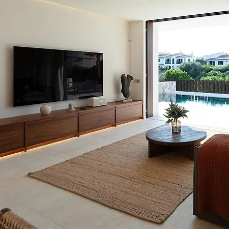 Villa Luxury With Pool And Private Access *