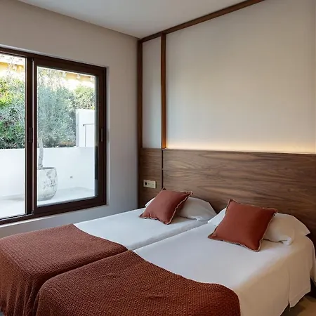 Luxury With Pool And Private Access Cala en Forcat