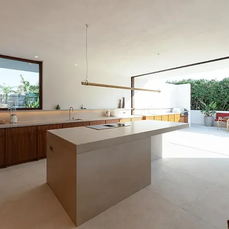Villa Luxury With Pool And Private Access *