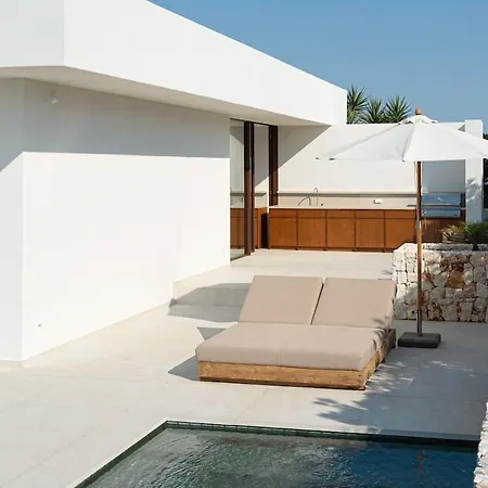 Villa Luxury With Pool And Private Access Cala'n Forcat