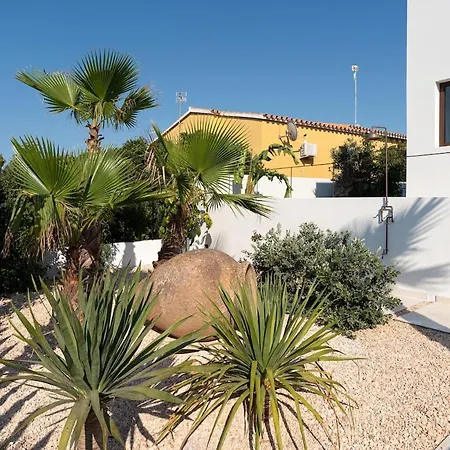 Luxury With Pool And Private Access Villa Cala en Forcat